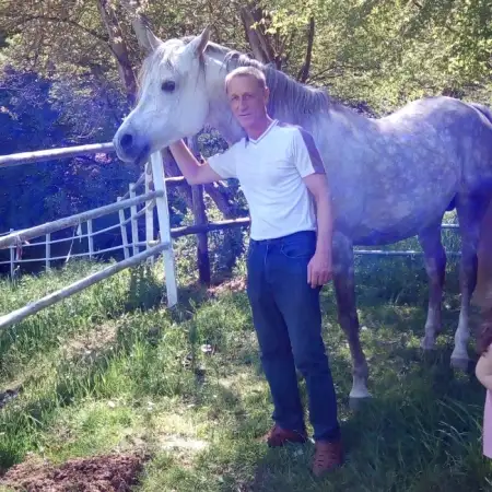 Sergej, 54