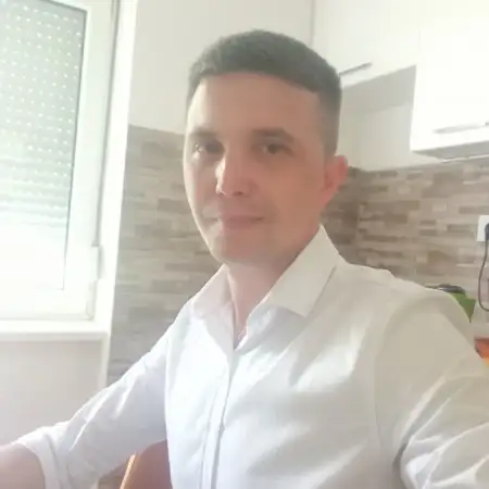 Marko, 40