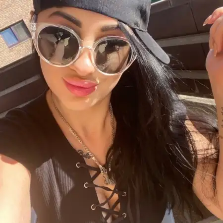 インナ, 35