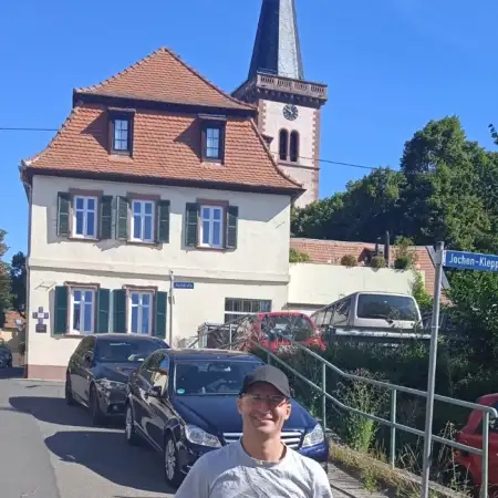 Georggg, 49