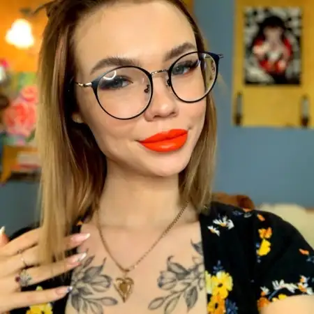 Alice, 30