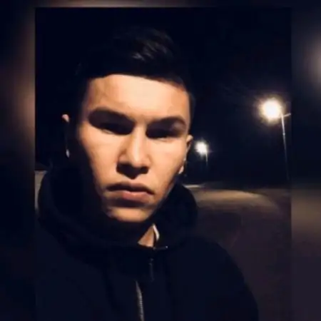 Kamil, 28