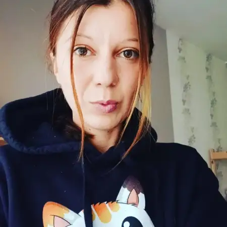 ジェーニャ, 35