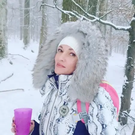 Liliya, 46