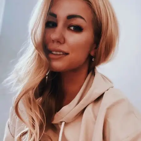 Mariia, 31