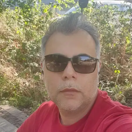 Onur, 41