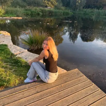 Lilia, 41