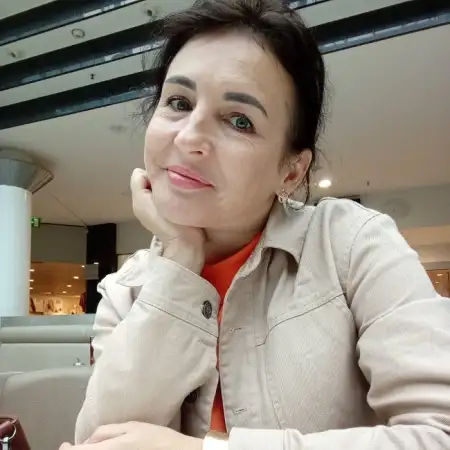 Viktorija, 49