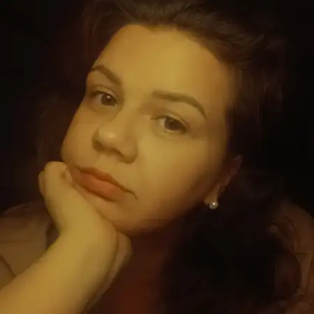 Yuliia, 37