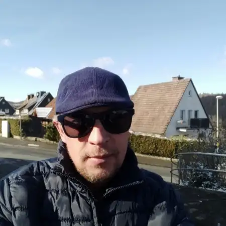 Dmitrij, 48