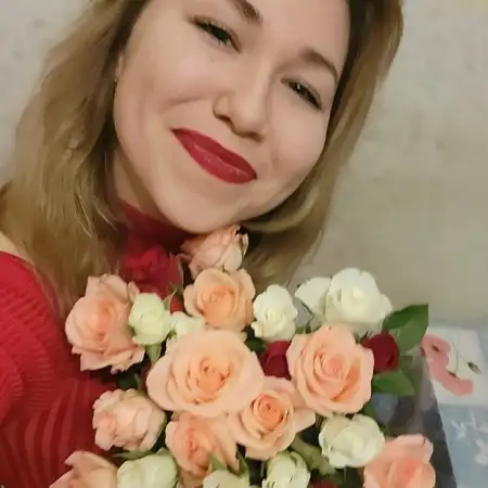 ヤーナ, 32