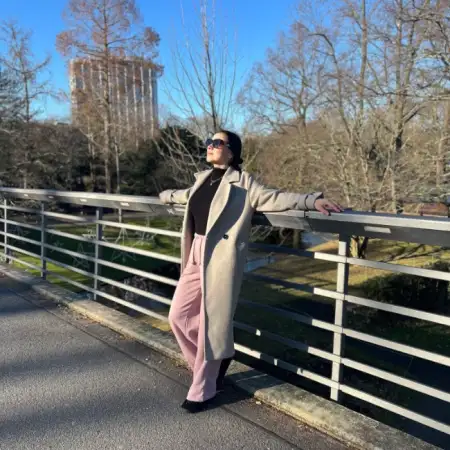 アンナ, 42
