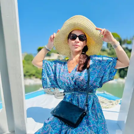 Jasmin, 45