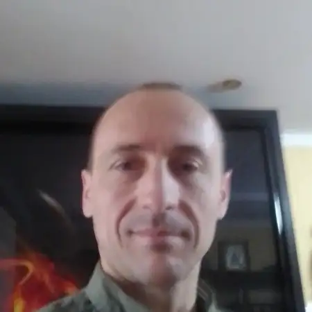 Artur, 41