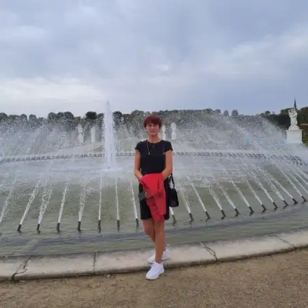 Erika, 54
