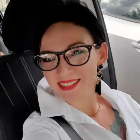 Valerija, 40