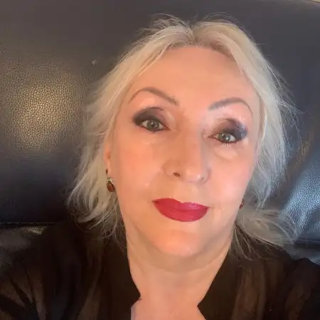 Olenka, 61