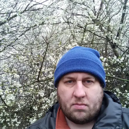 Evgeni, 39