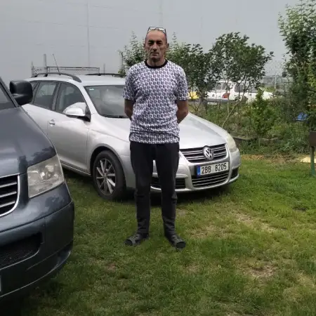 ユーリ, 56