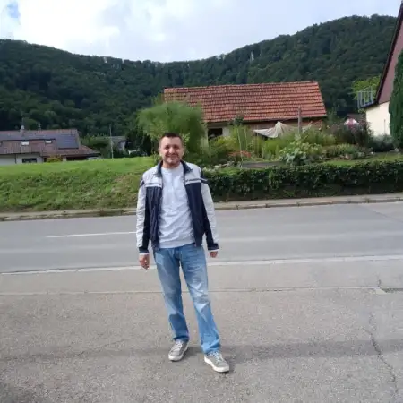 Vova, 41
