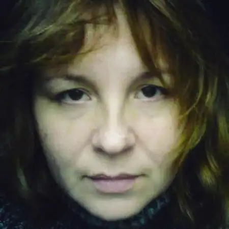 アンナ, 52