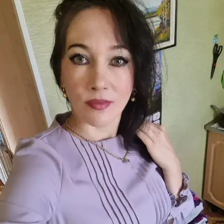 Marianne, 46