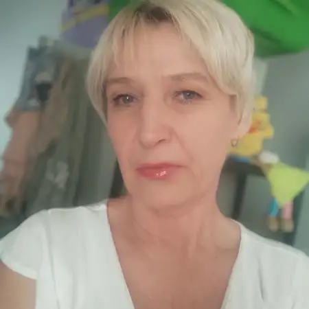 Anjelika, 49
