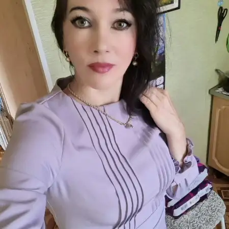 Marianne, 46