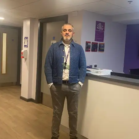 Alek, 52