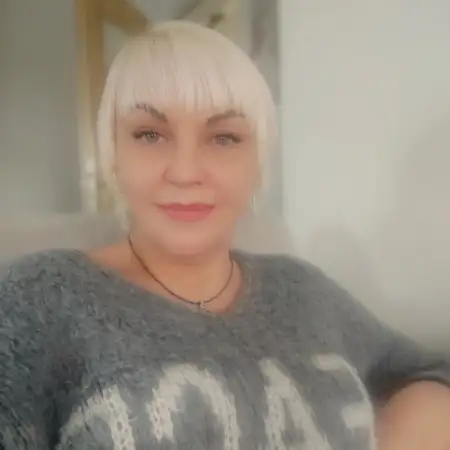 アンナ, 49