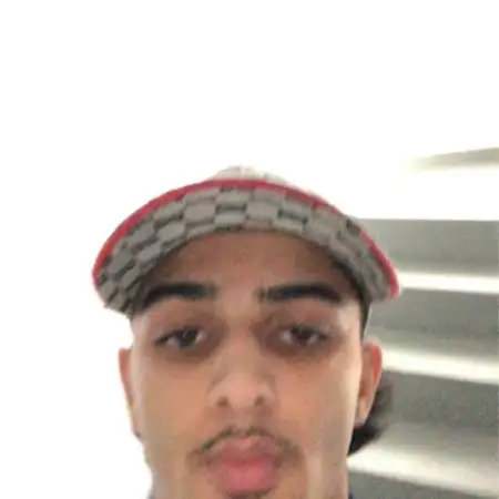 Younes, 19