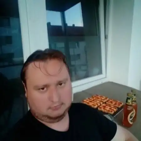 Alexej, 35