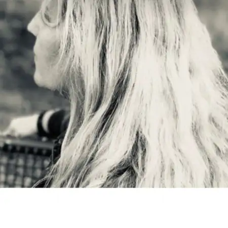 Nelli, 52