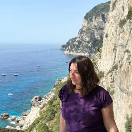 Katrin, 45