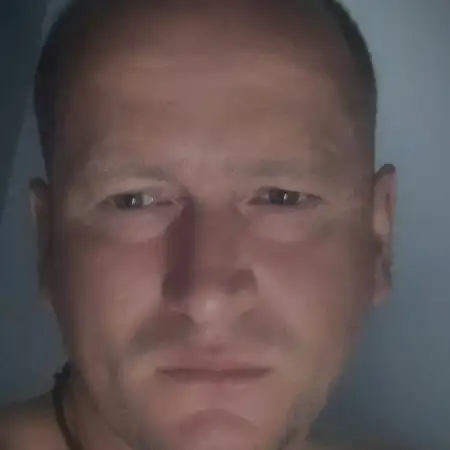 Nikk, 42