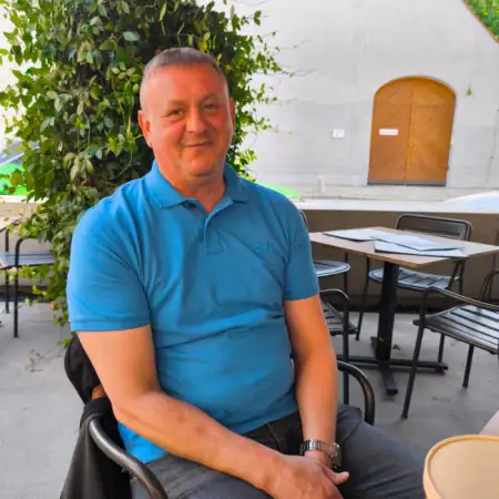 Sergej, 51