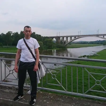 aleks, 49