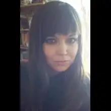 Zarina, 40