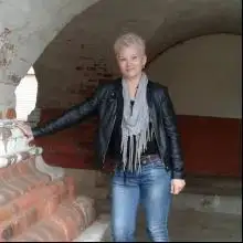 Ilona, 52