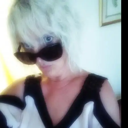 Valerllya, 54