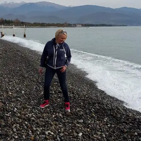 Sverlana, 44