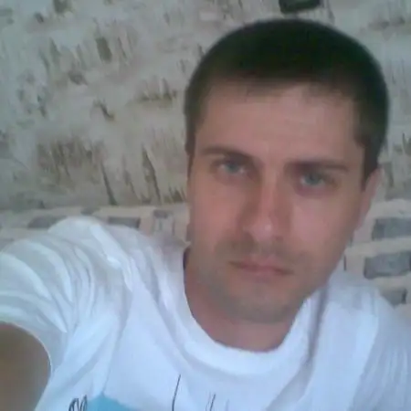 Maks, 42