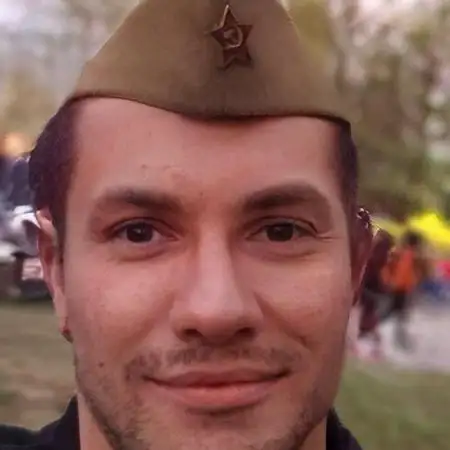 Kristofer, 41