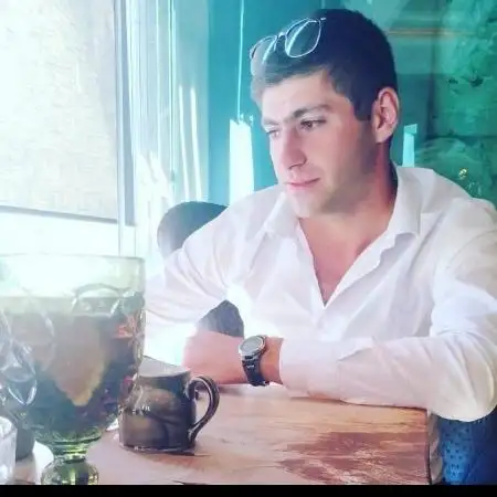Armen, 31