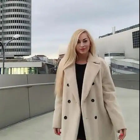 インナ, 37
