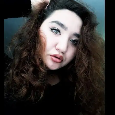 Erika, 26