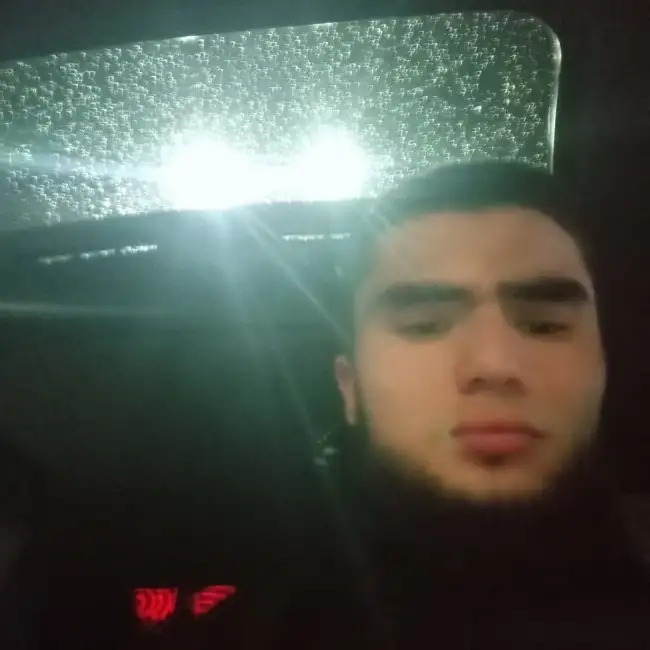 Jovokhir, 27
