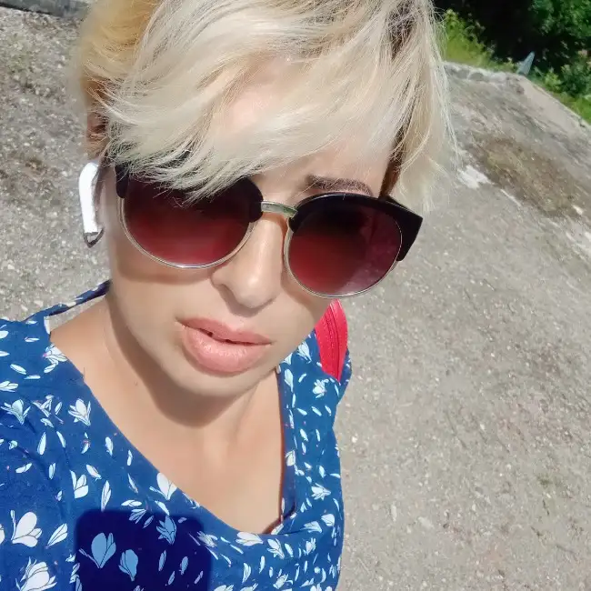 Viktoriia, 40