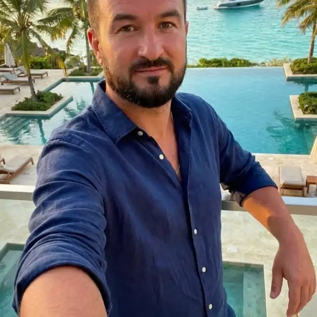 ミハイル, 42 - ふたり愛（FutariAi）